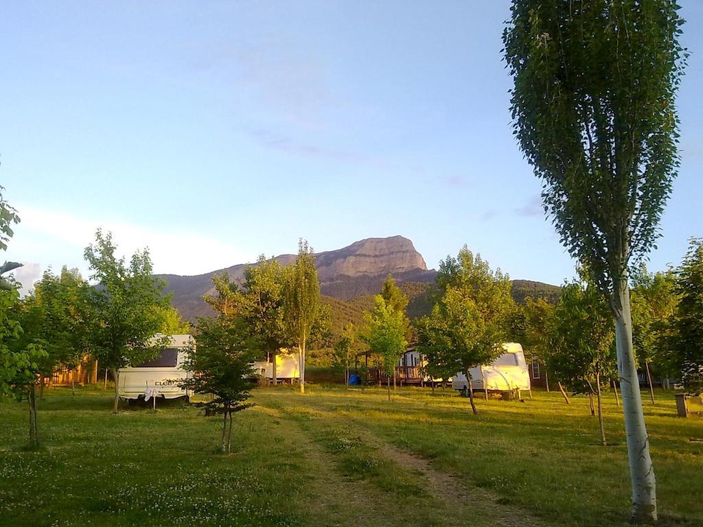 Camping Ain Jaca Exteriör bild